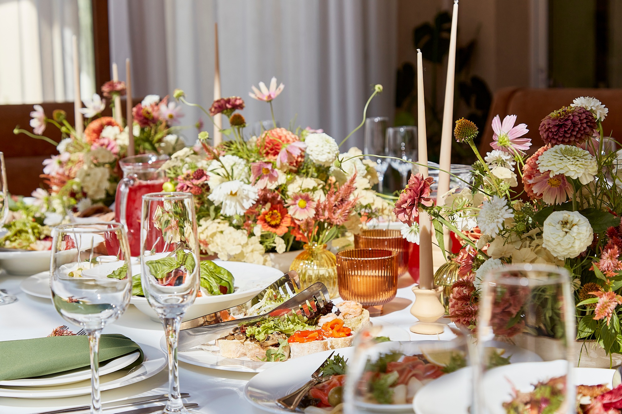 Aesthetics table setting with candles and flowers design. Restaurant chamber event in provence style